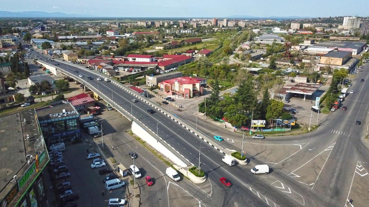 Hotel Tamari Kutaissi Exterior foto